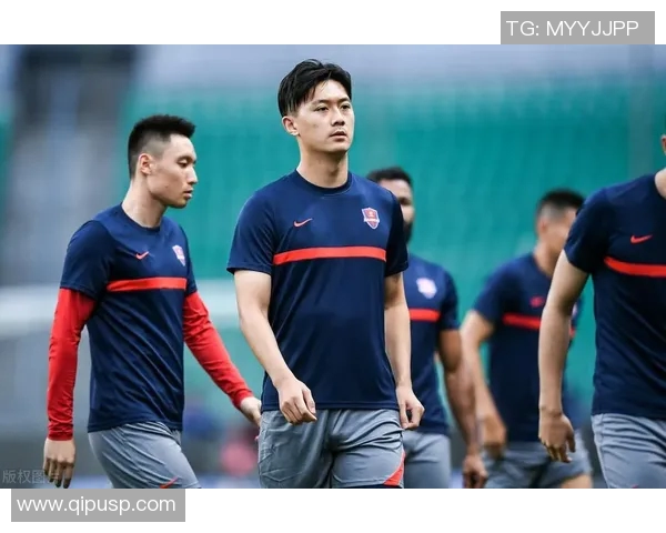 重庆足球队实力强劲跻身全国第八名引发关注与期待